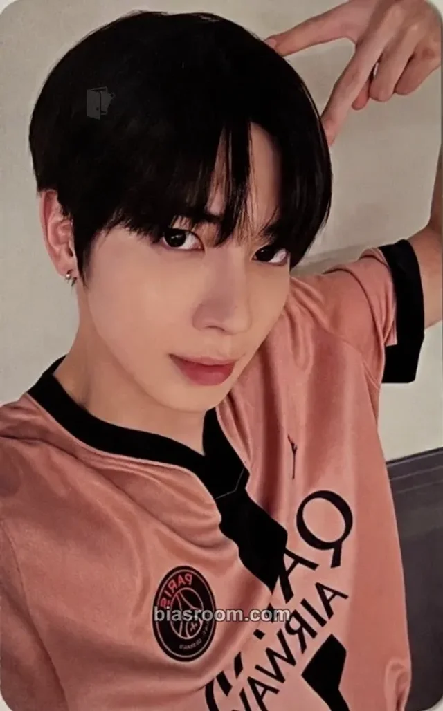 TOMORROW X TOGETHER - Taehyun - 6th Anniversary Pop-Up <Star X Together> Event pop-up purchase benefit mexico colombia