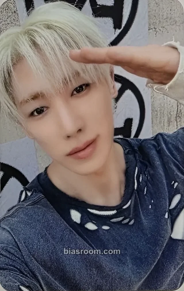 Wonho - Wonho - CORE Album video call (fancall) soundwave round 1 B version bad image - replace
