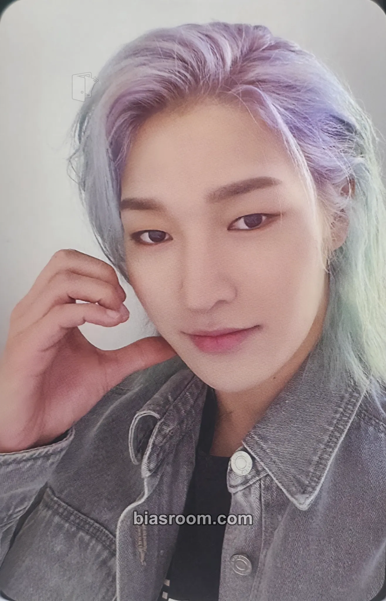 JunJi seOul cOllectiOn Photocard - OnlyOneOf - OnlyOneOf K-pop photocard