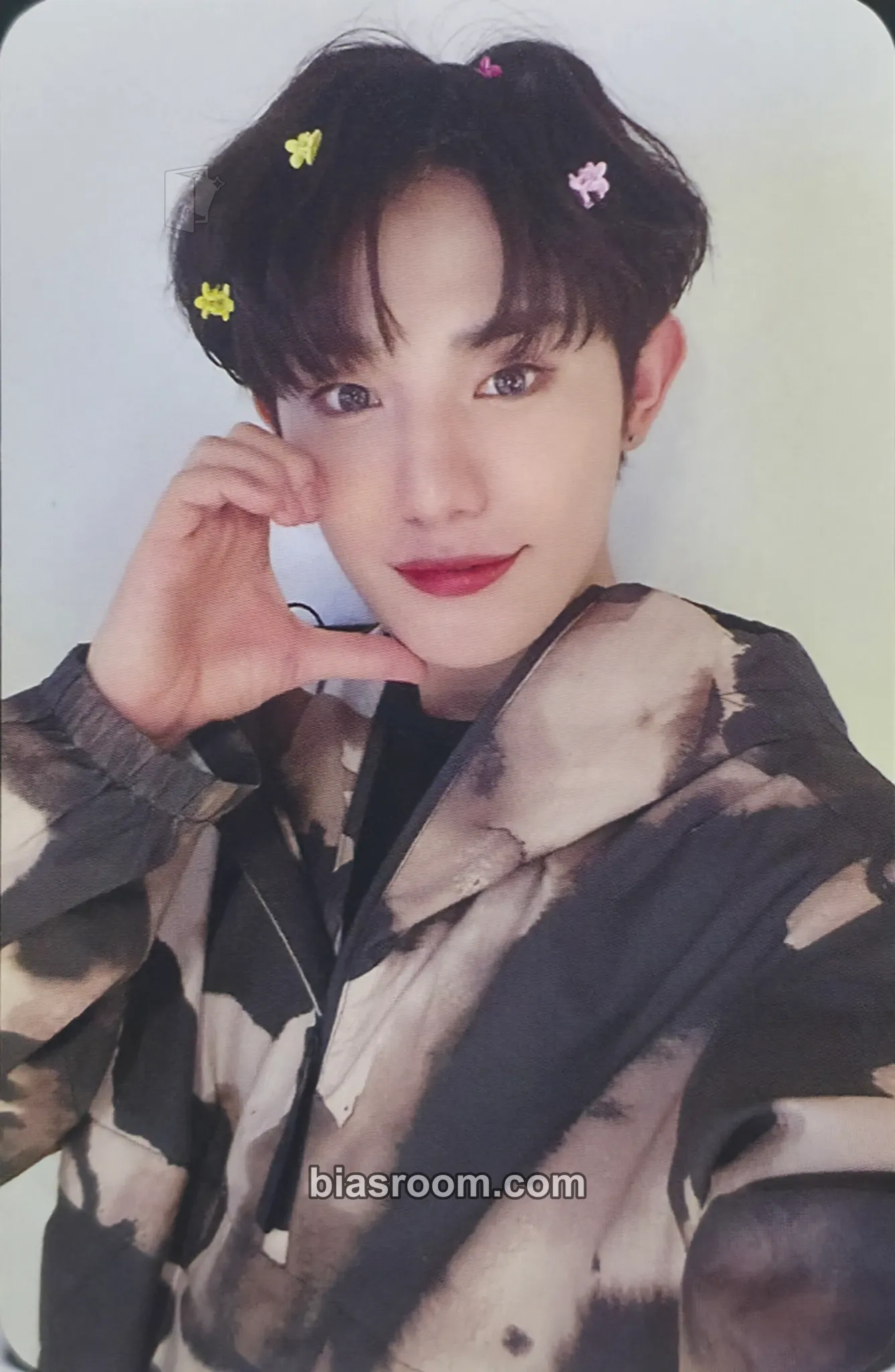 Mill seOul cOllectiOn Photocard - OnlyOneOf - OnlyOneOf K-pop photocard