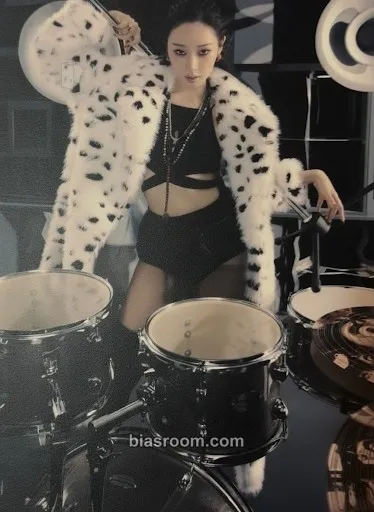 Giselle Rich Man MD Events (All) Photocard - aespa - aespa K-pop photocard