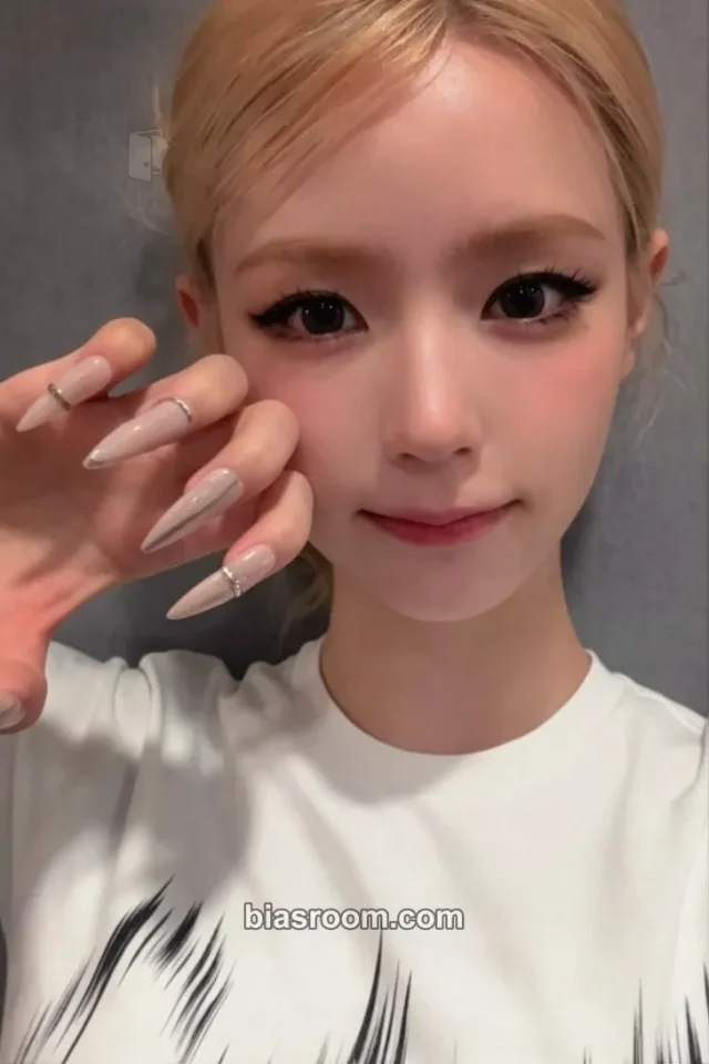 i-dle - Miyeon - We are Album popmerch round 5 lucky draw (LD)