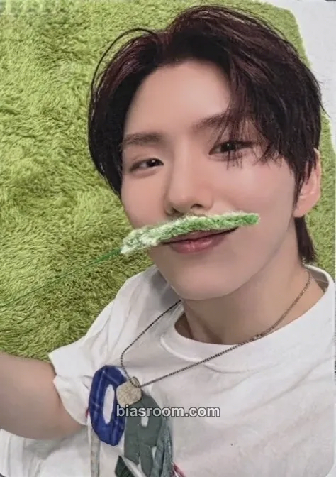 Kihyun Borderline Photocard - MONSTA X - MONSTA X K-pop photocard