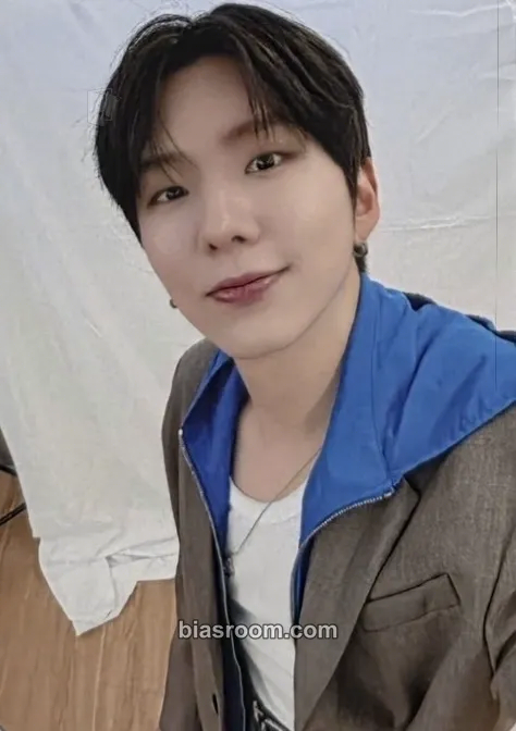 Kihyun Borderline Photocard - MONSTA X - MONSTA X K-pop photocard