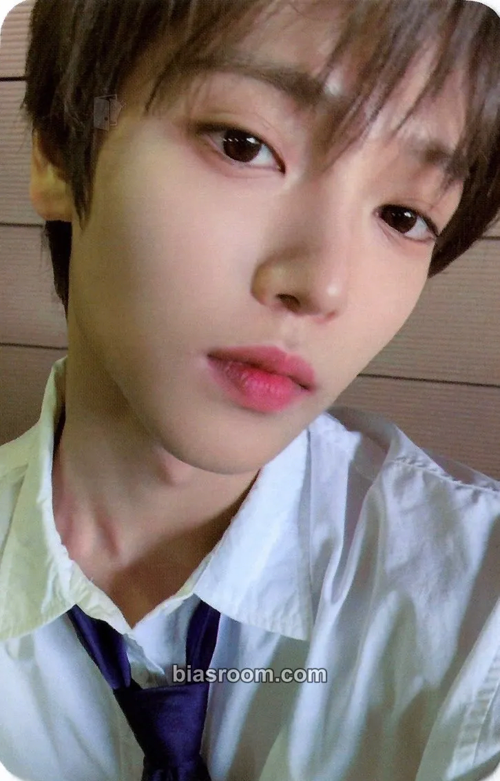 Jang Haneum Is It Love? Photocard - Jang Haneum - Jang Haneum K-pop photocard