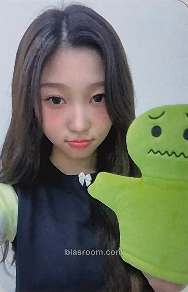 USPEER - Roa - Bite District Album withmuu/withdrama fansign round 5
