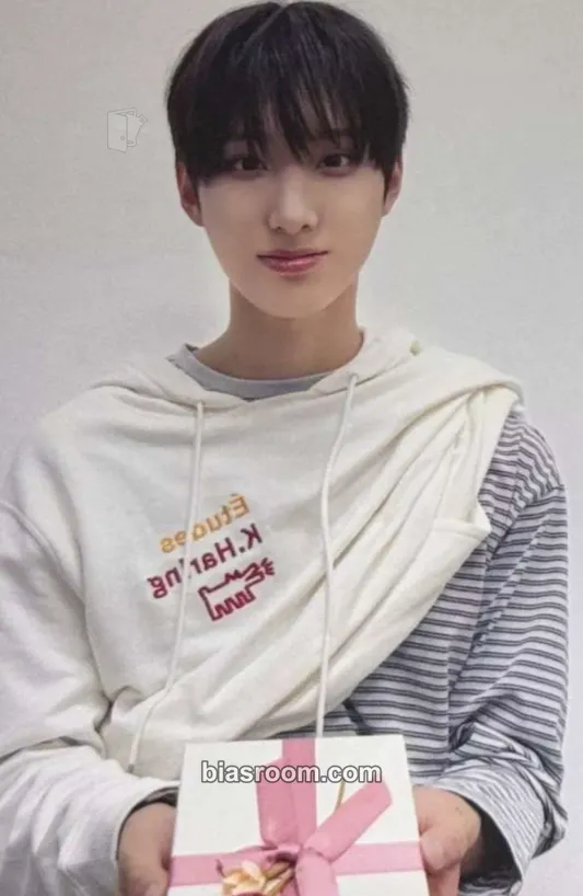 Juwang My First Flip Photocard - KickFlip - KickFlip K-pop photocard