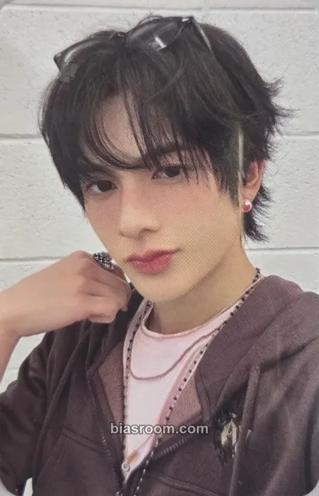 Turn NAZE NAZE K-pop photocard