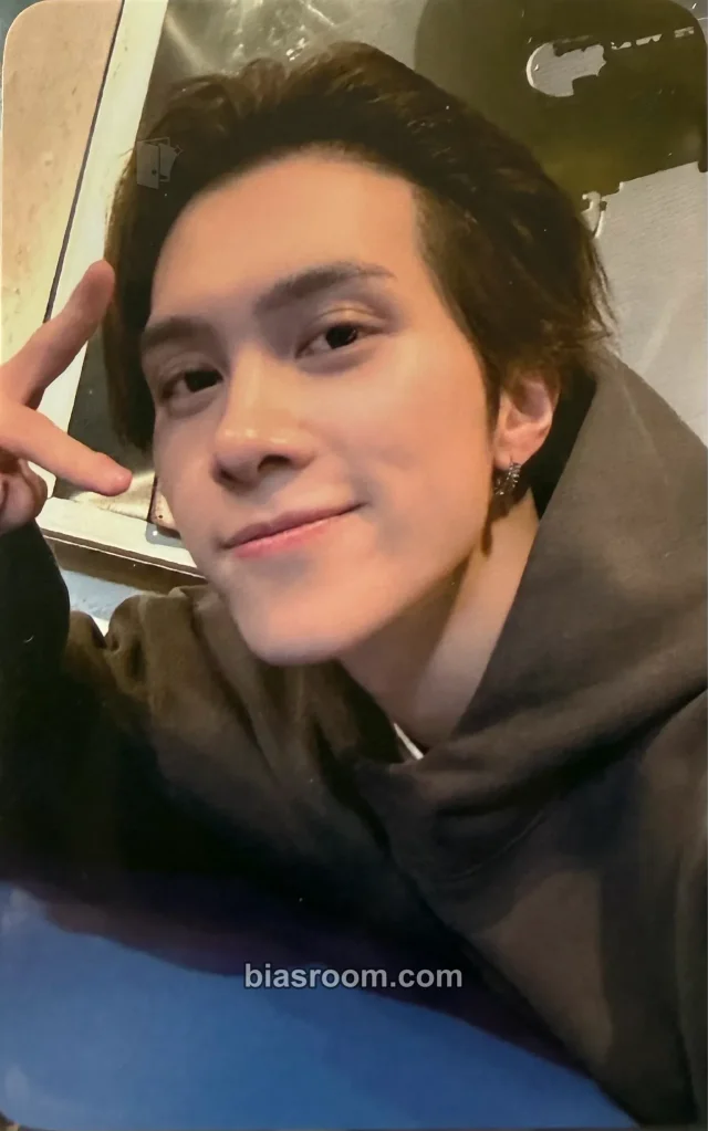 WayV - Hendery - Frequency Album lucky draw (LD)
