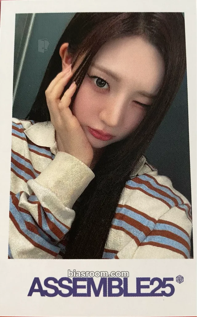 tripleS - Yeonji - Assemble25 Album 1:1 video call (fancall) round 13 everline