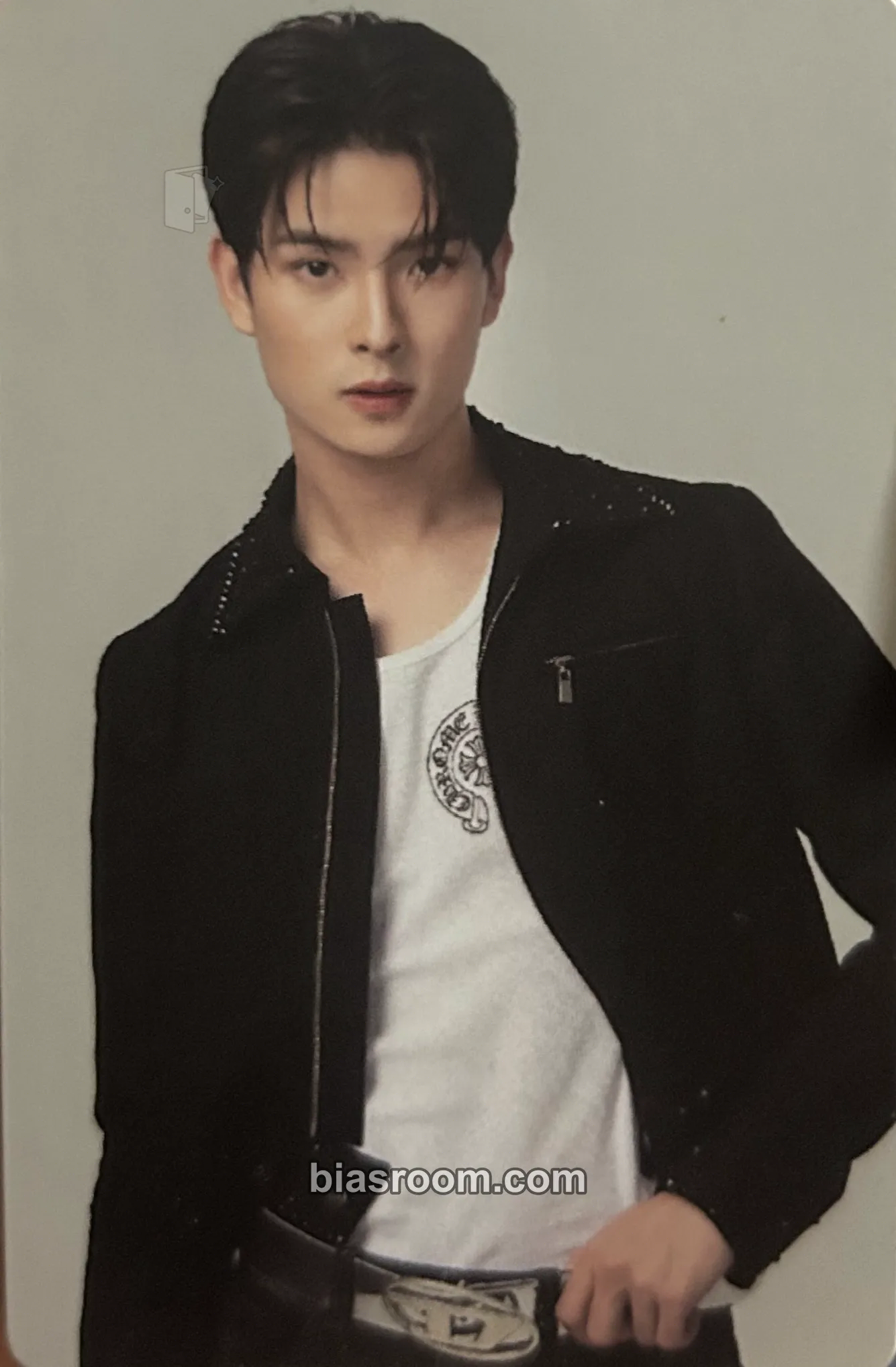Khunpol Because of You, I Shine (Debut Single) Photocard - BUS - BUS K-pop photocard