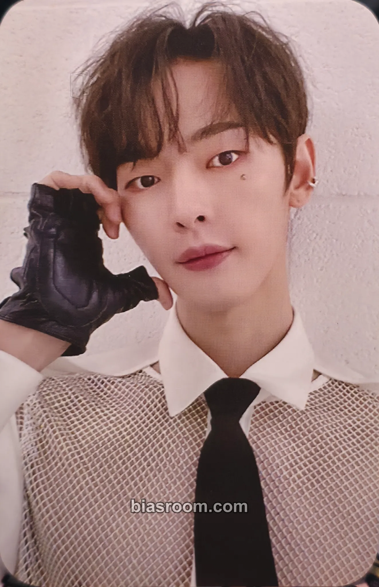 KB seOul cOllectiOn Photocard - OnlyOneOf - OnlyOneOf K-pop photocard