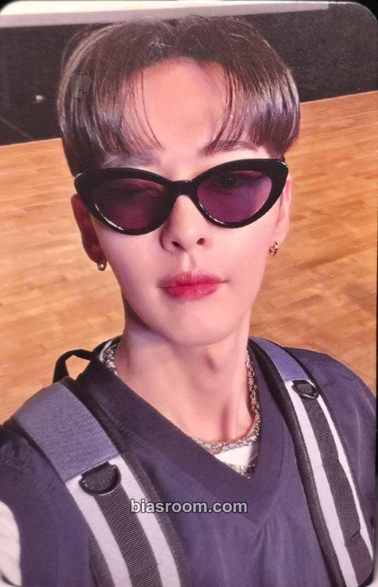 KB seOul cOllectiOn Photocard - OnlyOneOf - OnlyOneOf K-pop photocard