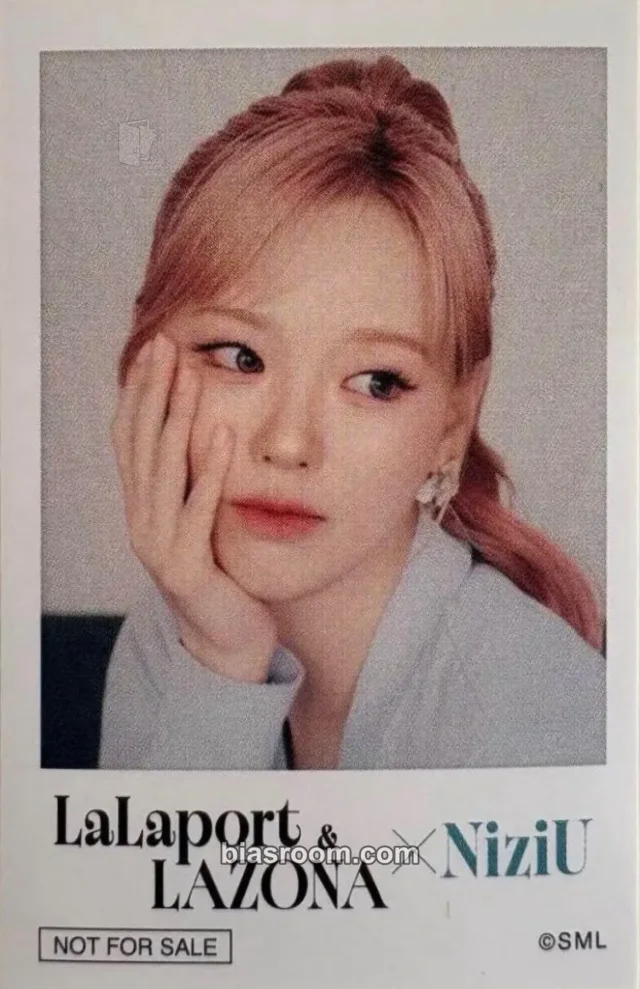 NiziU - Rio - Niziu x LaLaport & LAZONA Other purchase benefit sticker polaroid brand collaboration
