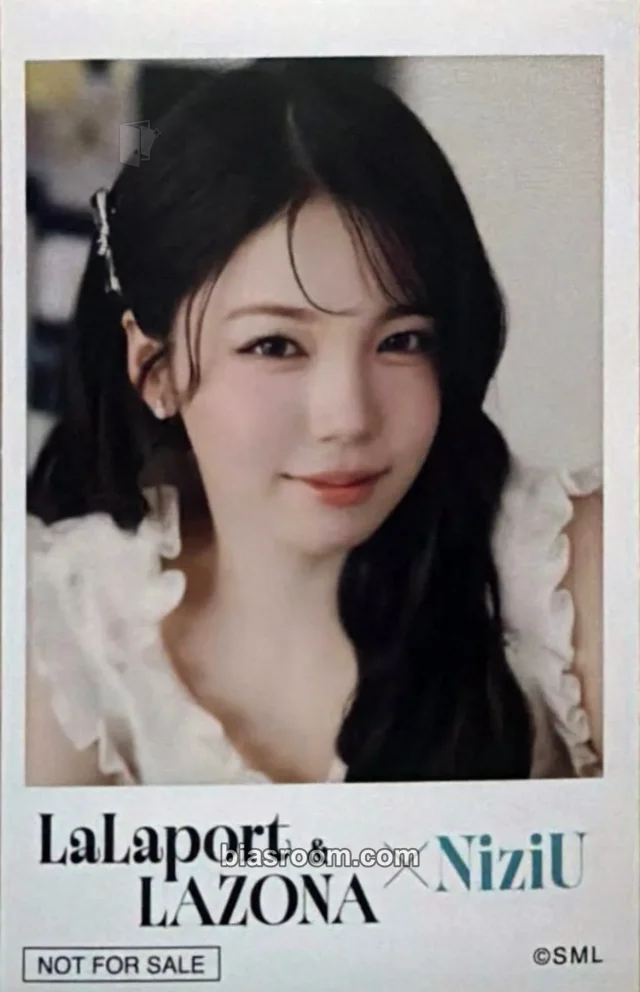 NiziU - Ayaka - Niziu x LaLaport & LAZONA Other purchase benefit sticker polaroid brand collaboration