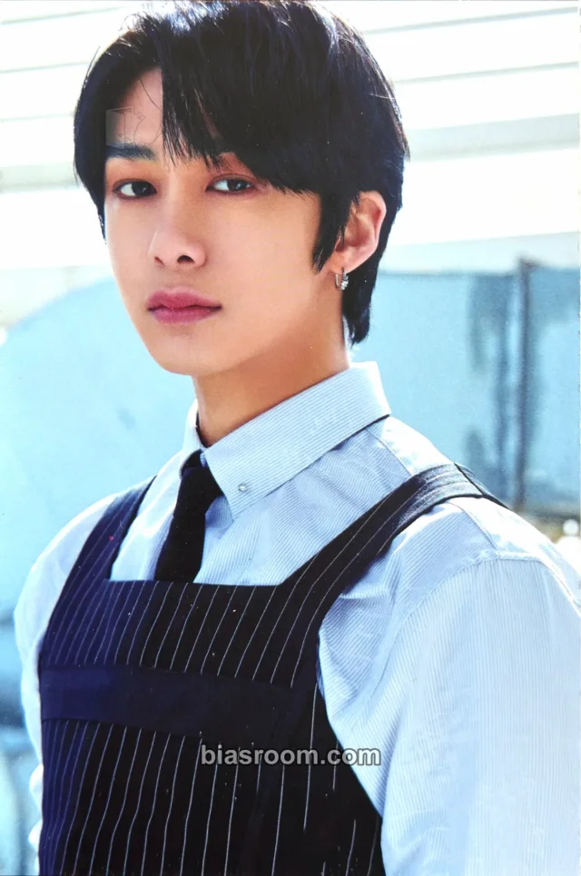 MONSTA X - Hyungwon - One of a Kind Album pob (pre-order benefit) starship square (ssq) album set item set folded postcard