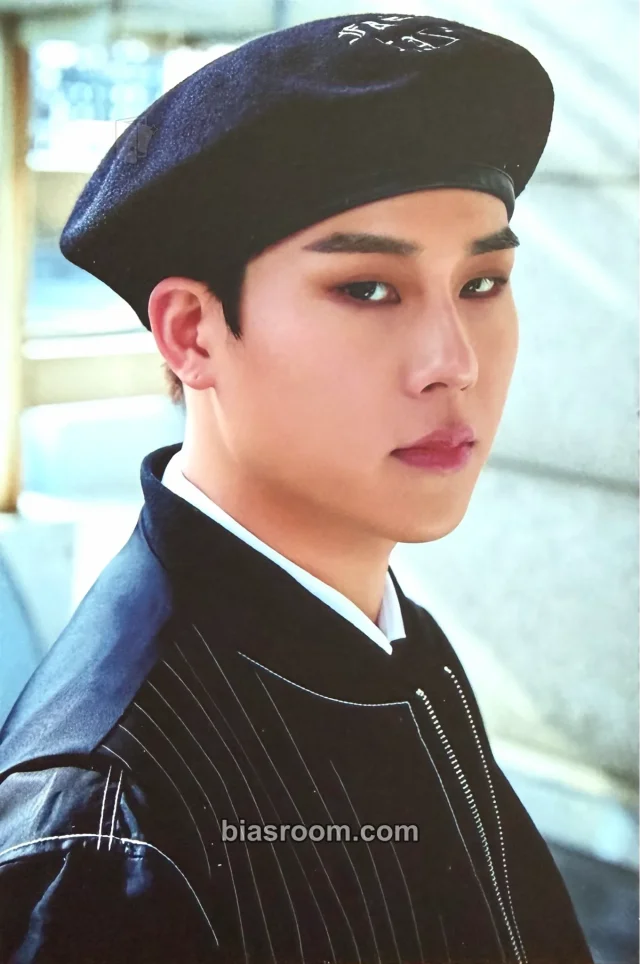 MONSTA X - Joohoney - One of a Kind Album pob (pre-order benefit) starship square (ssq) album set item set folded postcard