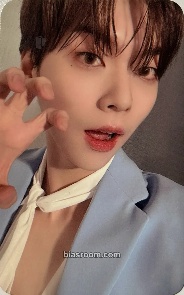 WAKER - Leo - 1ST GLOBAL OFFICIAL FANCLUB KIT WAKER HOUSE Other fanclub/membership photocard set