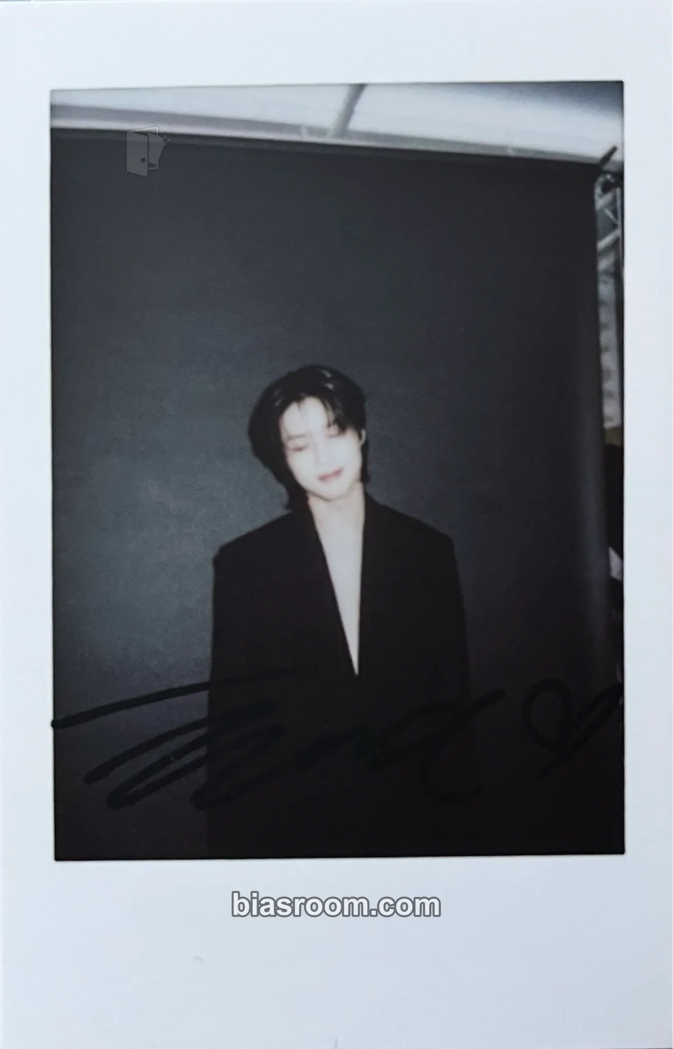 Taemin Waves Magazine 2023 Photocard - Taemin K-pop photocard