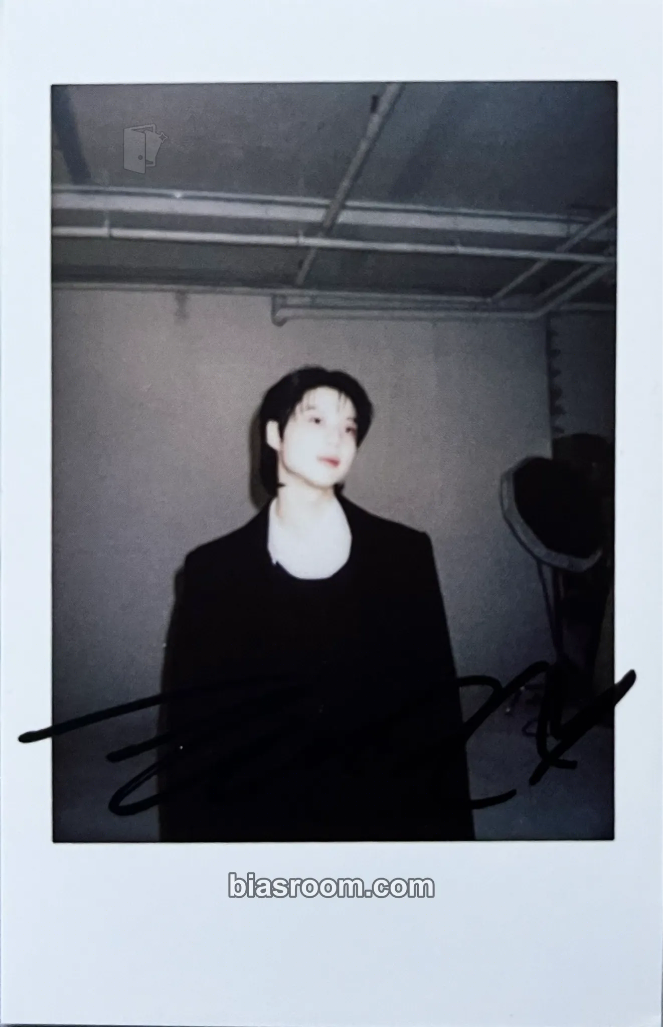 Taemin Waves Magazine 2023 Photocard - Taemin K-pop photocard