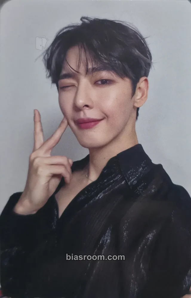 OnlyOneOf - KB - 2024 Fan-con in Japan Event fclive japan japan concert trading card white back