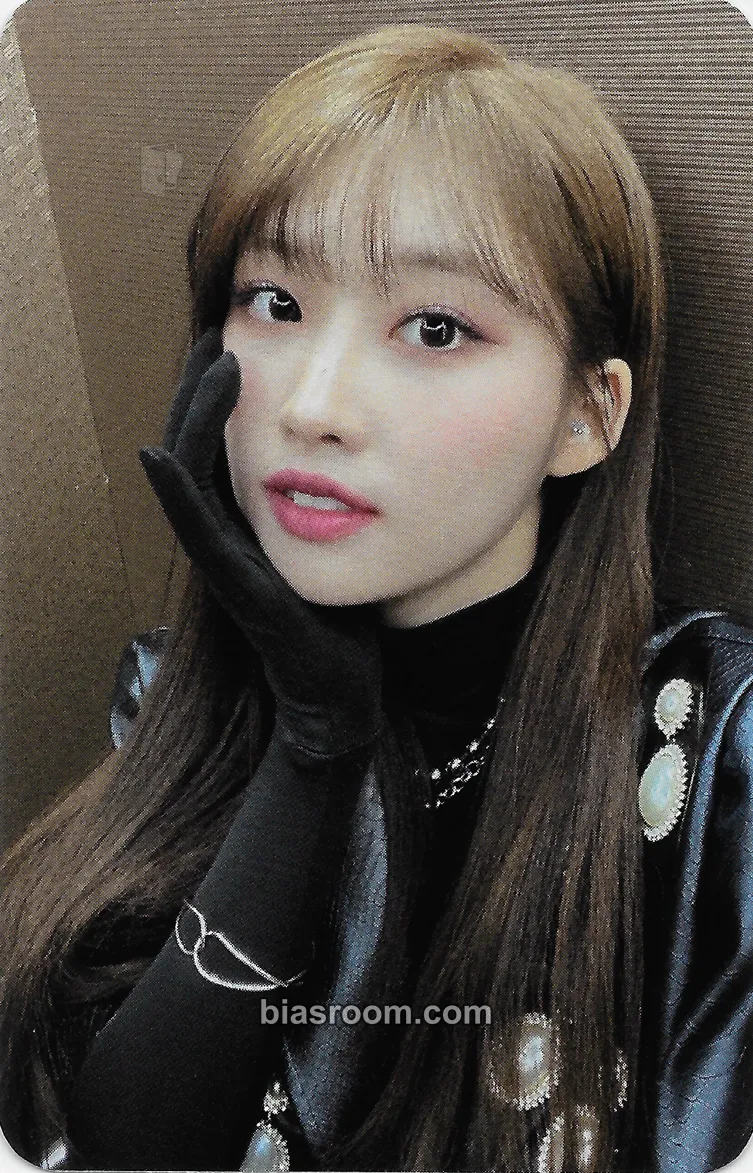 Sihyeon Return of The Girl Photocard - EVERGLOW - EVERGLOW K-pop photocard