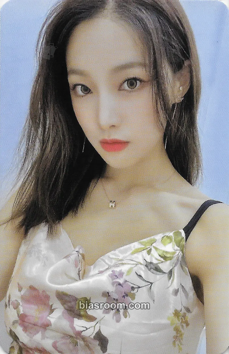 Saebom NATURE First to Leaf Photocard - Nature - Nature K-pop photocard
