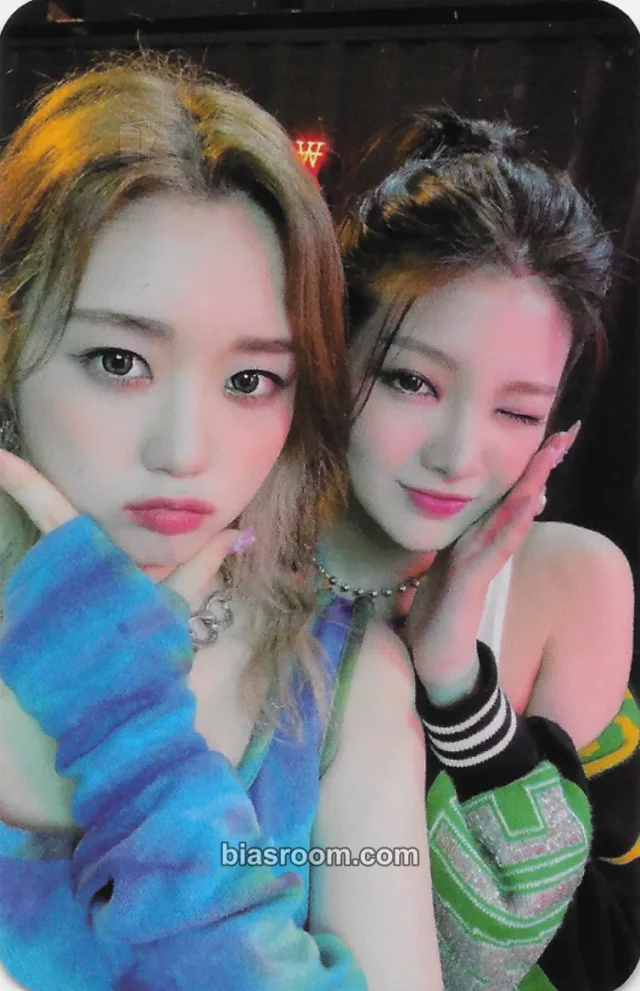 TRI.BE - Kelly & Mire - Leviosa Album fansign winner benefit