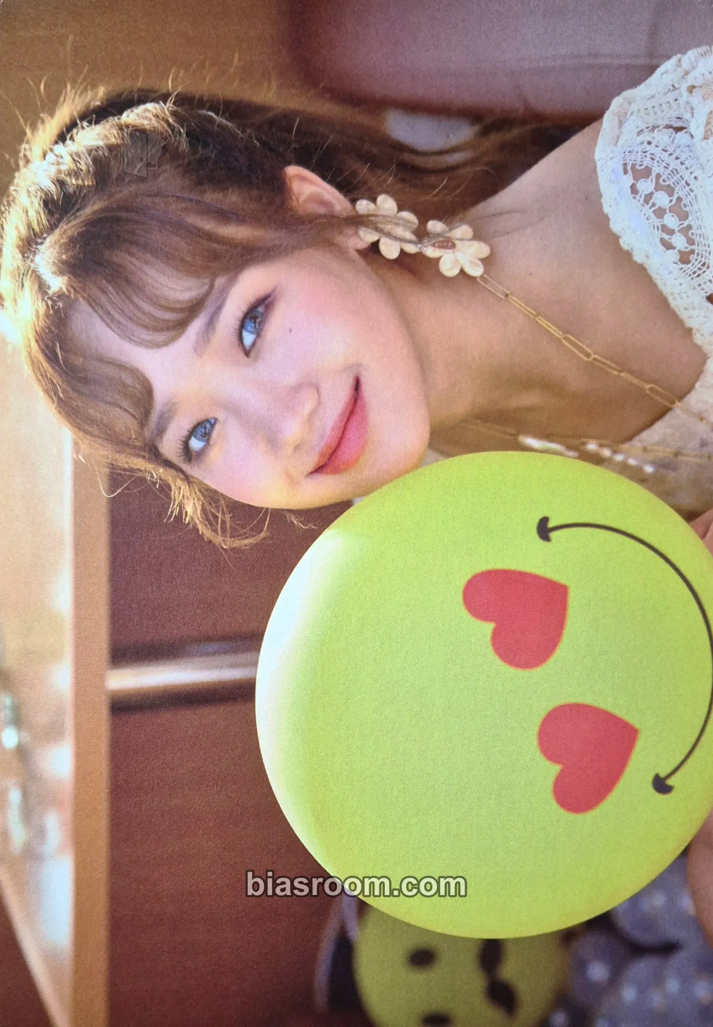 Choi Yoojung WEEK END LOL Photocard - Weki Meki - Weki Meki K-pop photocard