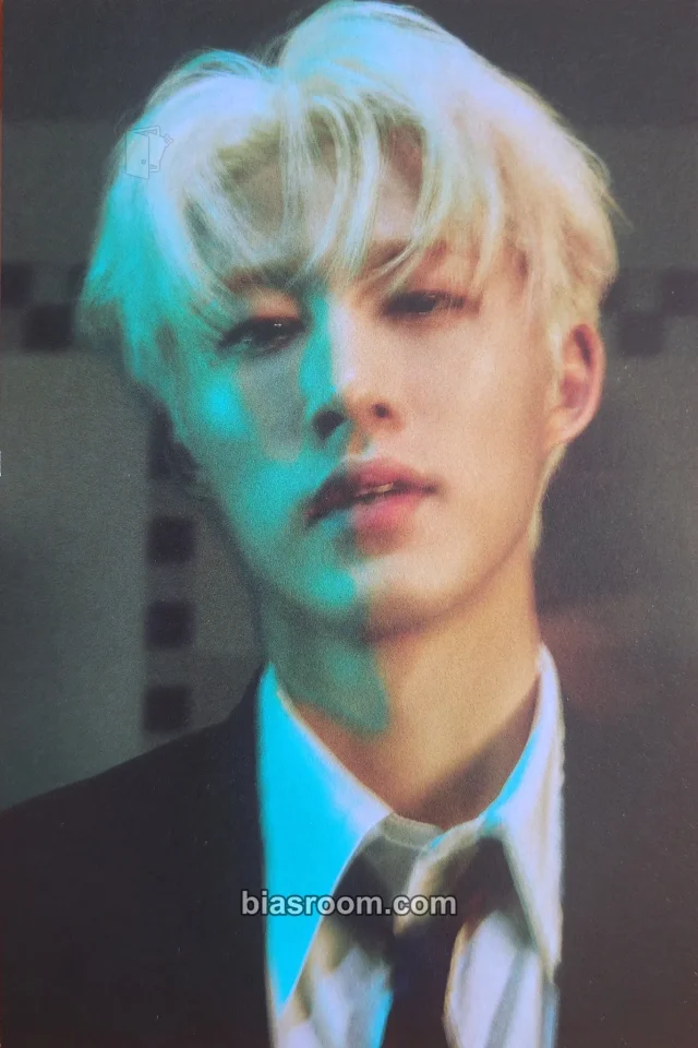 B.I - B.I - Cosmos Album postcard album inclusion earth version item set