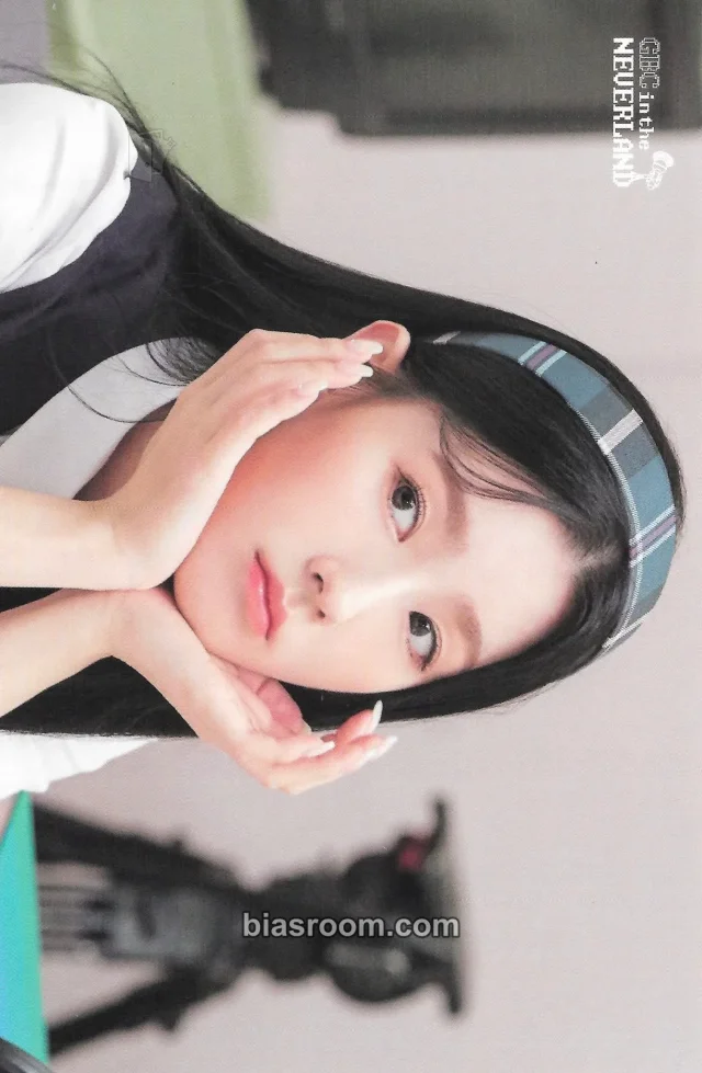 i-dle - Miyeon - 2nd Neverland Membership Other photo print purchase benefit