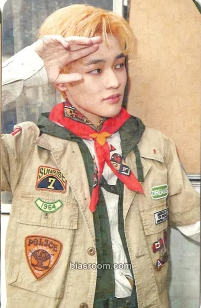 NCT DREAM - Chenle - 2019 SUMMER VACATION KIT Other pob (pre-order benefit) 11st holographic (hologram)
