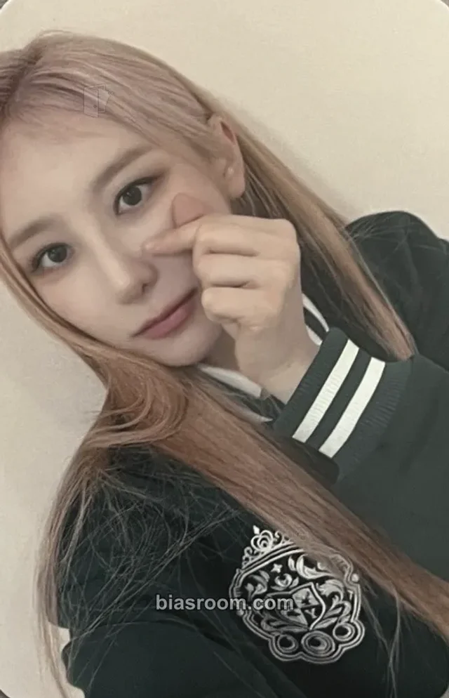 Lee Chaeyeon - Lee Chaeyeon - Over The Moon Album soundwave fansign round 1