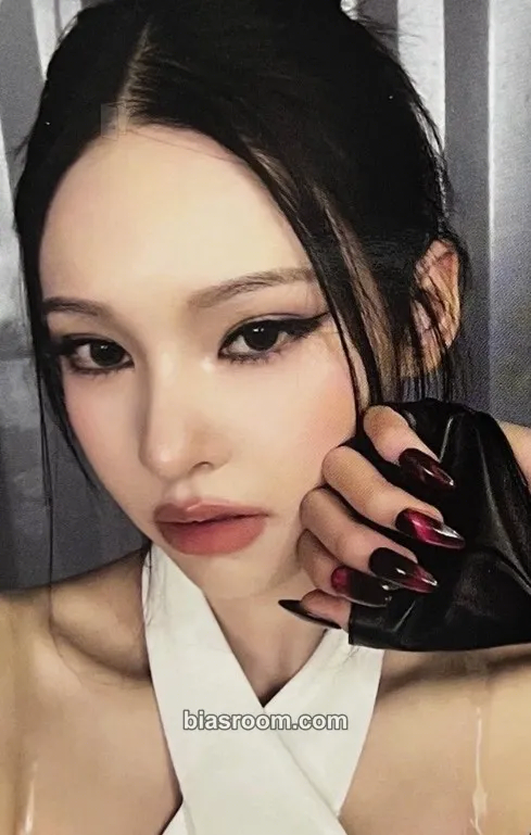 Chenyu Paparazzi Arrive Photocard - A2O May - A2O May K-pop photocard