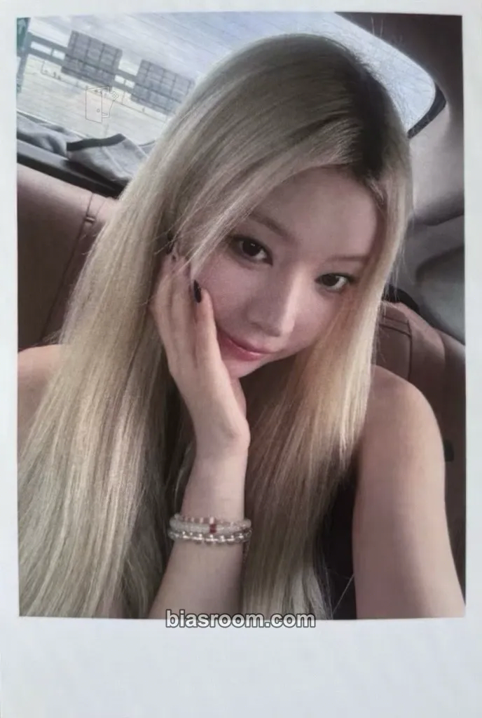 Quchang B. B. B Photocard - A2O May - A2O May K-pop photocard