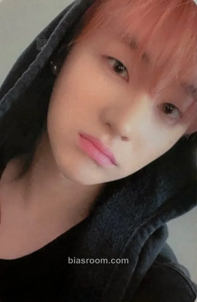iKON - Jay - The New Kids Album album photocard red version