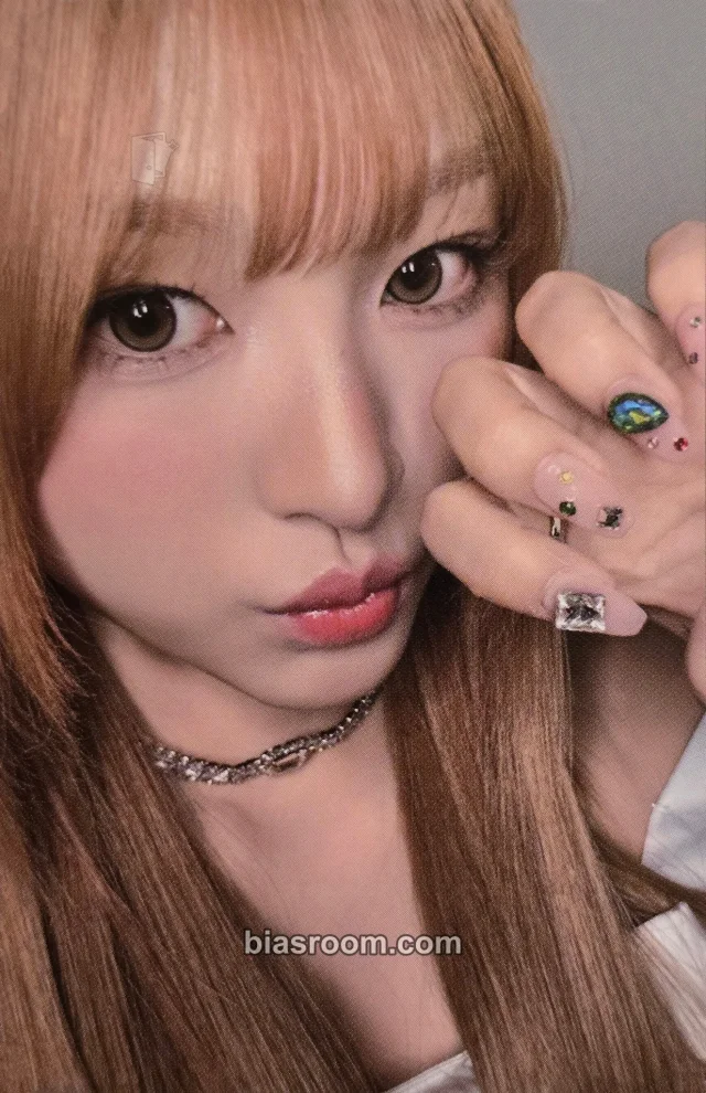 RESCENE - Minami - lip bomb Album showcase kuji event mnet plus chat