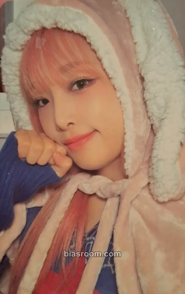 Yena - Yena - HATE XX Album pob (pre-order benefit)
