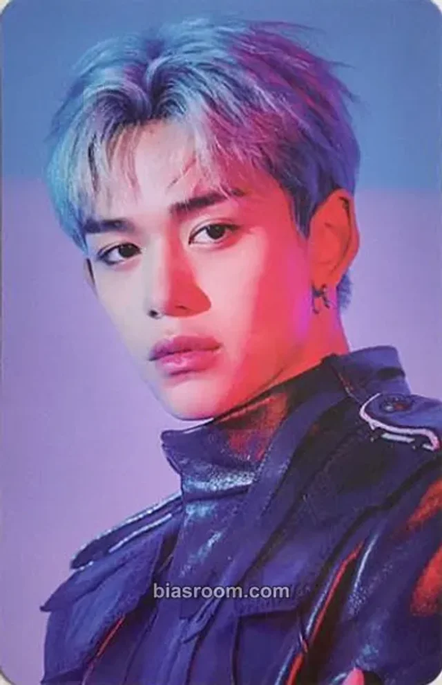 SuperM - Lucas - SuperM Beyond The Future Event brochure merch photocard