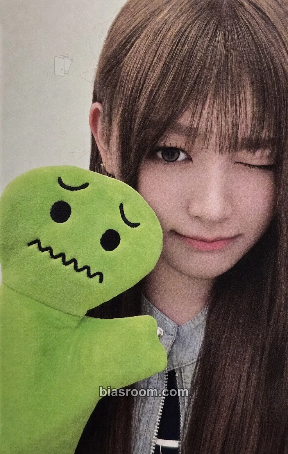 Minami Dearest Photocard - RESCENE - RESCENE K-pop photocard