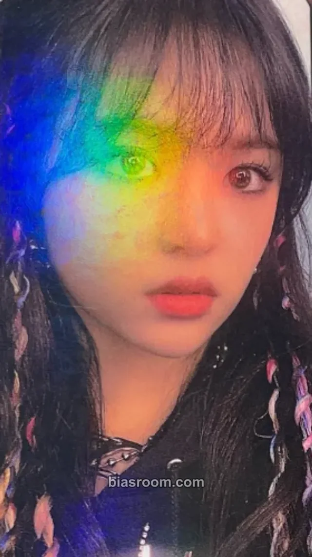 EVERGLOW - E:U - Return of The Girl Album kmstation round 1 holographic (hologram)