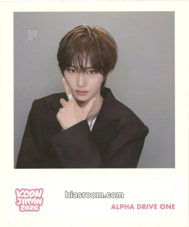 ALPHA DRIVE ONE - Anxin - KCON Japan 2026 Event polaroid photocard set merch inclusion