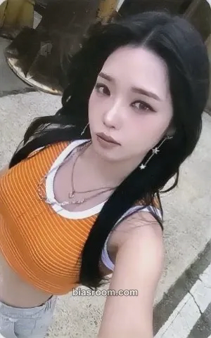 Jisun Supersonic Photocard - fromis_9 - fromis_9 K-pop photocard