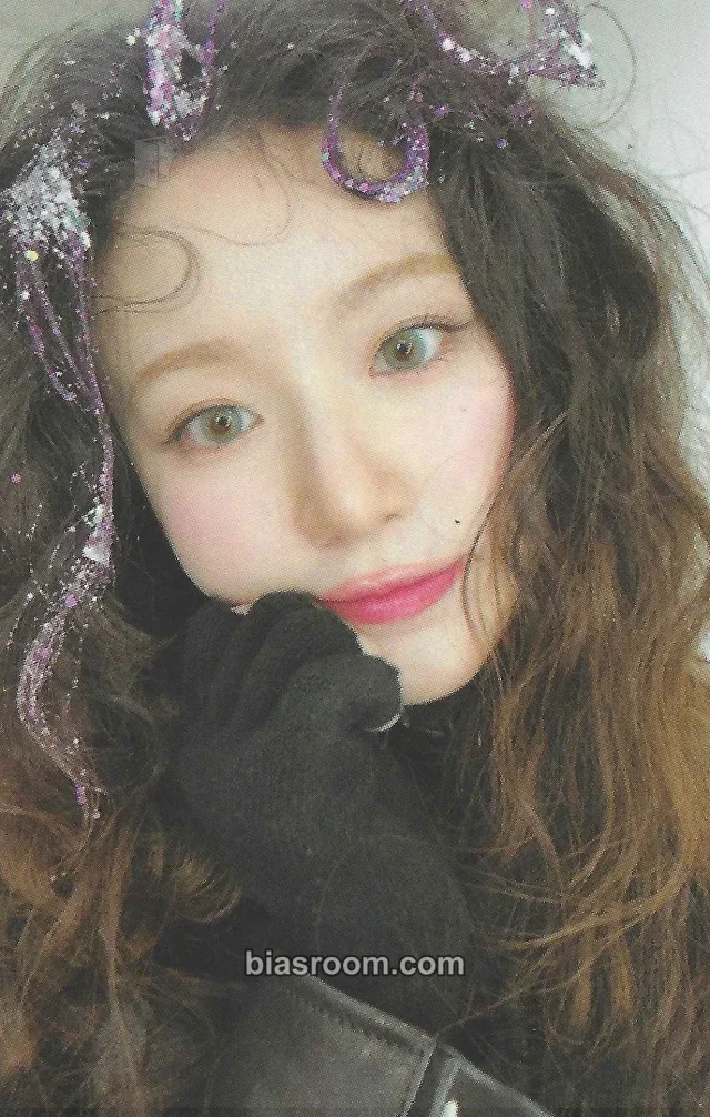 i-dle - Shuhua - We made Album line friends random photocard trading card pop-up