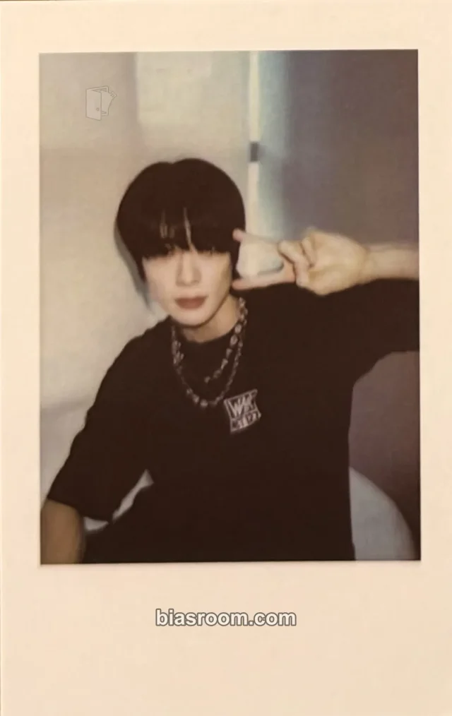 NCT - Jaehyun - J Album solo album pob (pre-order benefit) polaroid kmstation