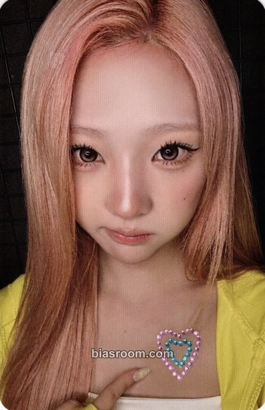 Stella Lemon Tang Photocard - Hearts2Hearts - Hearts2Hearts K-pop photocard