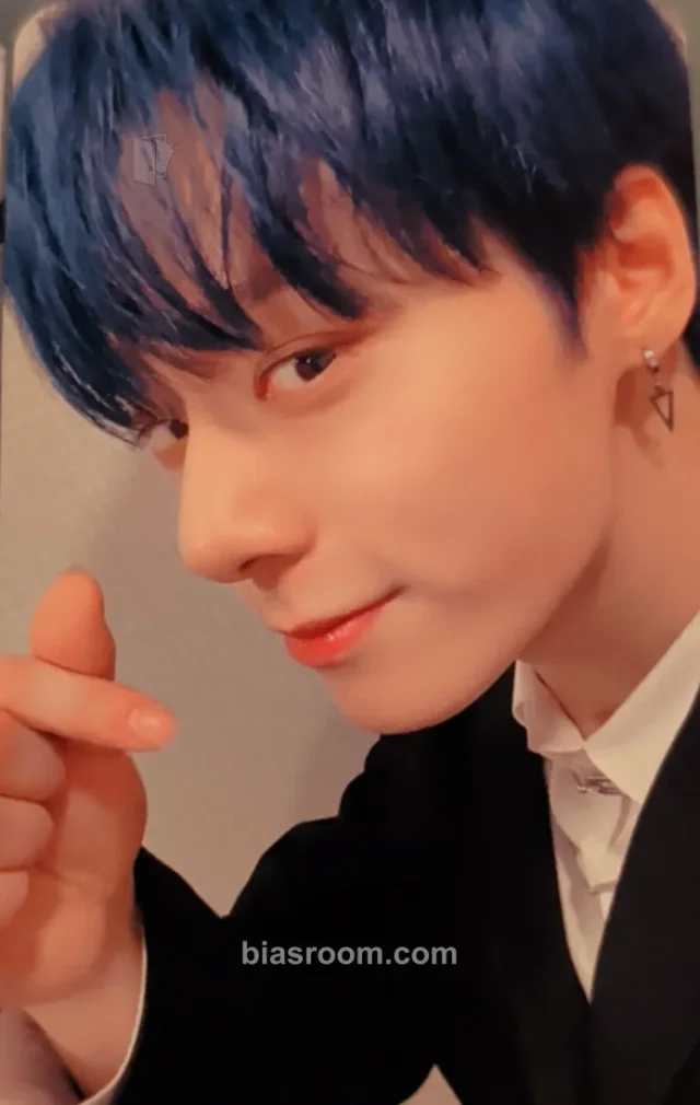 ONEUS - Hwanwoong - TRICKSTER Album pob (pre-order benefit)