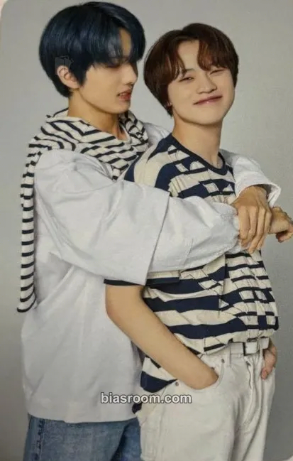 NCTzen DREAM JAPAN - OFFICIAL BOOK 'DREAMzine' Vol.2 Photocard - NCT DREAM - NCT DREAM K-pop photocard