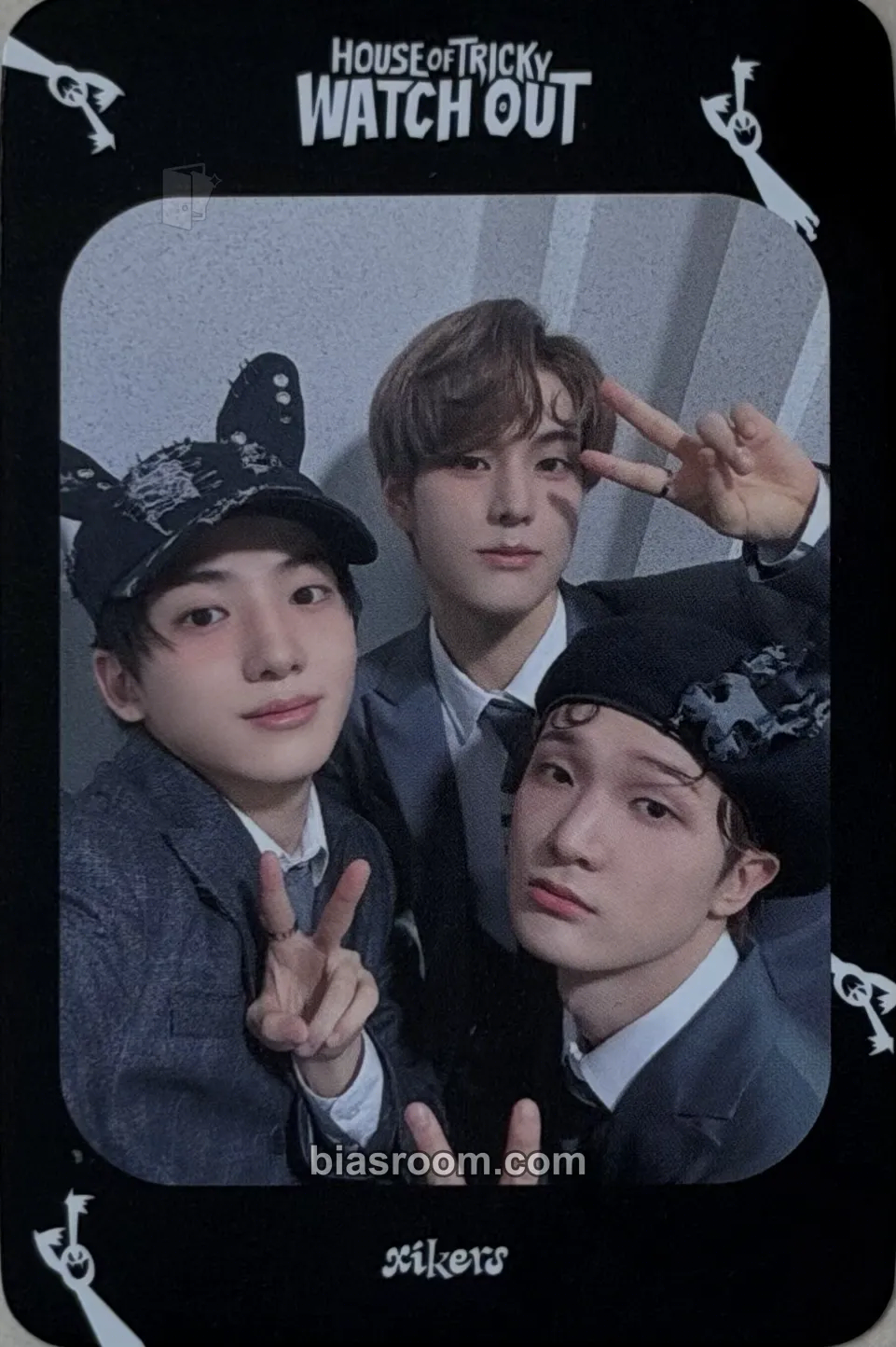 HOUSE OF TRICKY : WATCH OUT Photocard - xikers - xikers K-pop photocard