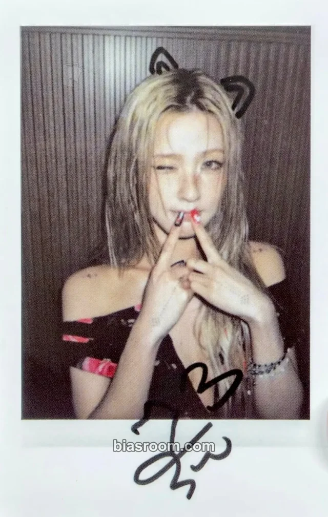 i-dle - Miyeon - We made Album muvve pob (pre-order benefit) polaroid printed signature set benefit
